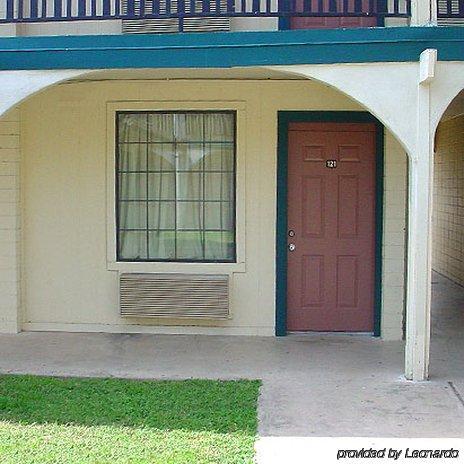 Travel Inn San Antonio Lackland Sea World Exterior photo